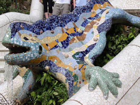 Barcelona - Gaudi - Parque Guell Reptil